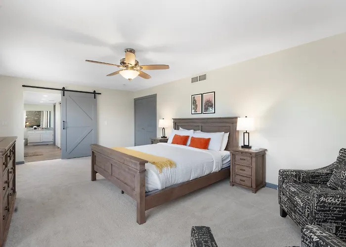 Zion Mirage Kierland Pool Firepit Dog Friendly Phoenix