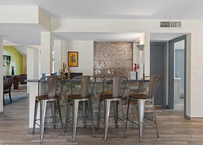Zion Mirage Kierland Pool Firepit Dog Friendly Phoenix